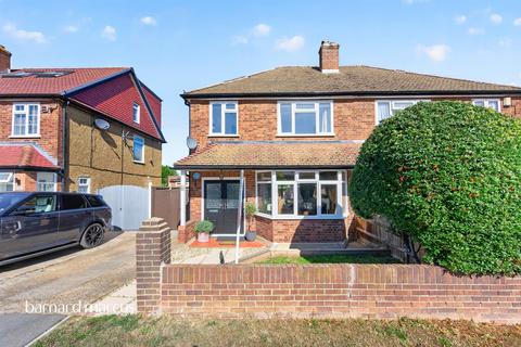 3 bedroom semi-detached house for sale, Cumberland Drive, Chessington