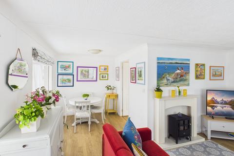 2 bedroom retirement property for sale, Redhill Park, Thetford IP25