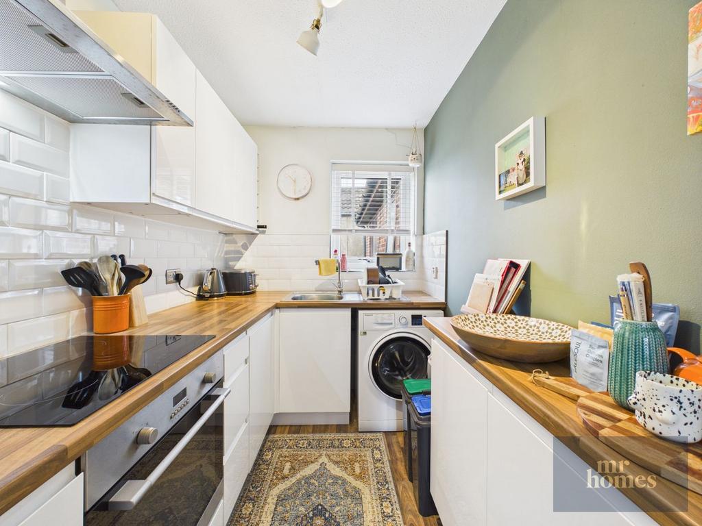 Apartment in Cardiff - View 4