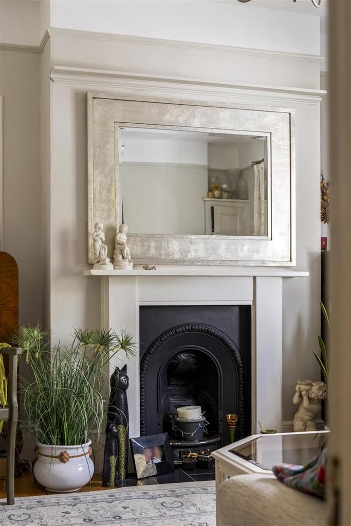 Apartment in Brighton - View 3