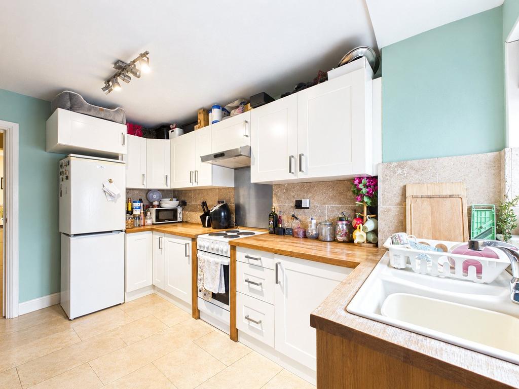 Apartment in Reading - View 2