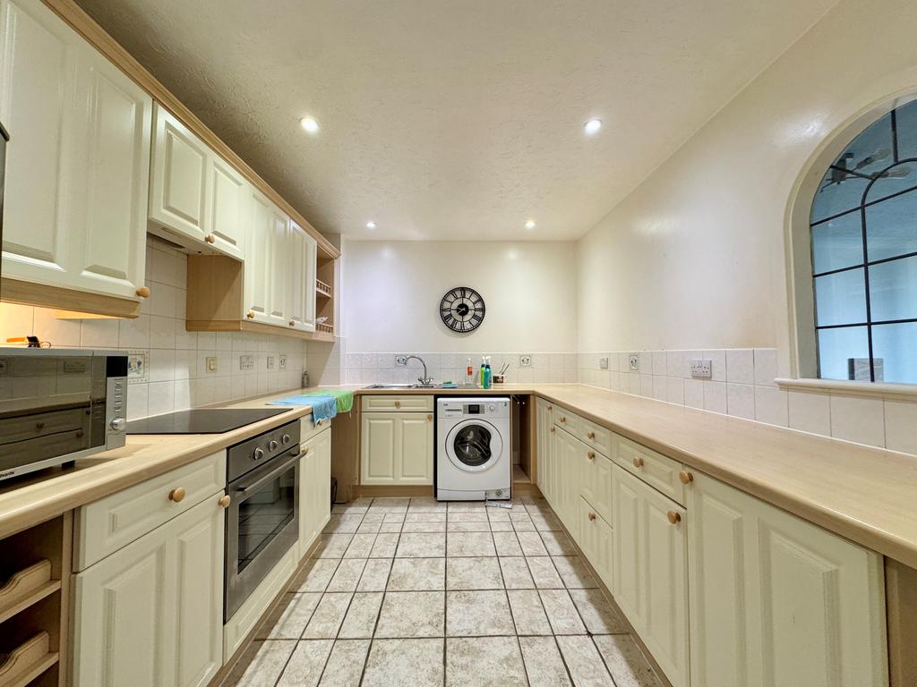 Apartment in Bournemouth - View 2