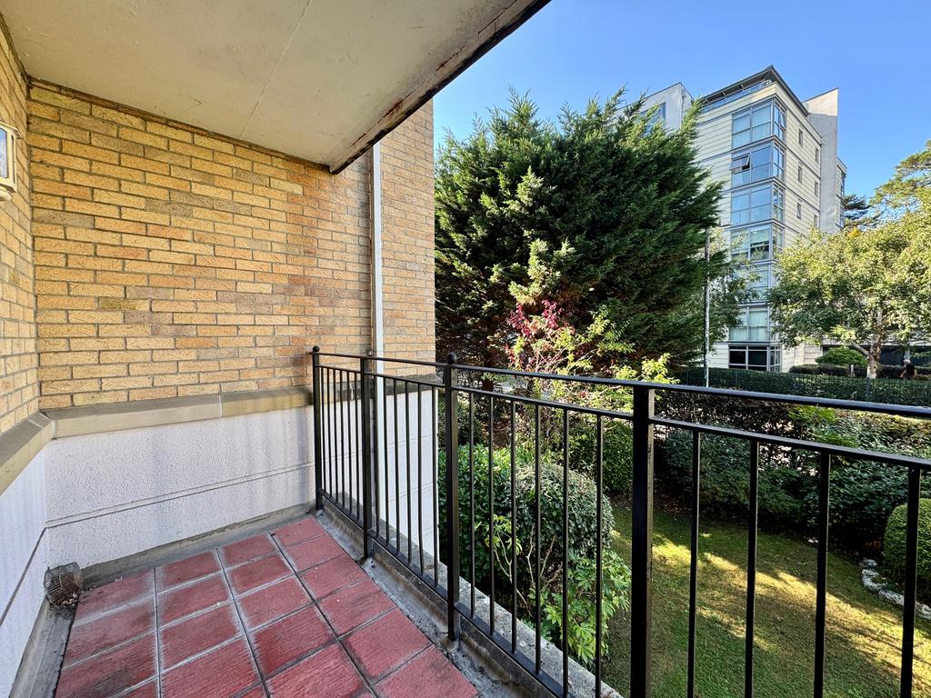 Apartment in Bournemouth - View 3