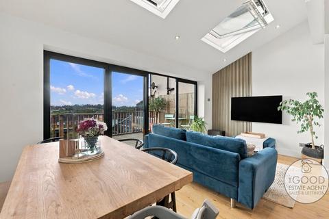 undefined, Goldings Road, Loughton IG10