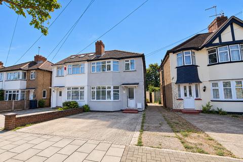 3 bedroom end of terrace house to rent, Welbeck Road, West Harrow