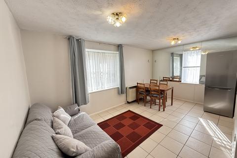 1 bedroom flat to rent, Elmore Close, Wembley HA0