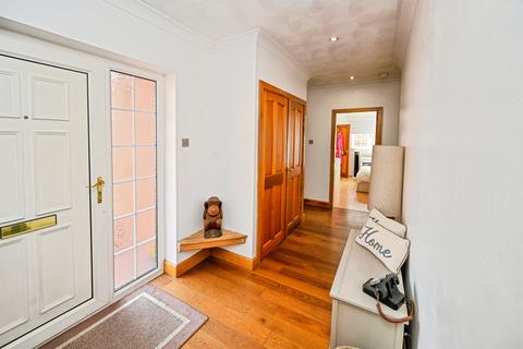 6 bedroom detached bungalow for sale, Scanlan Court, Coningsby, LINCOLN