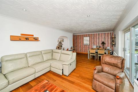 6 bedroom detached bungalow for sale, Scanlan Court, Coningsby, LINCOLN