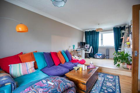 2 bedroom flat for sale, Anniversary Avenue, East Kilbride G75