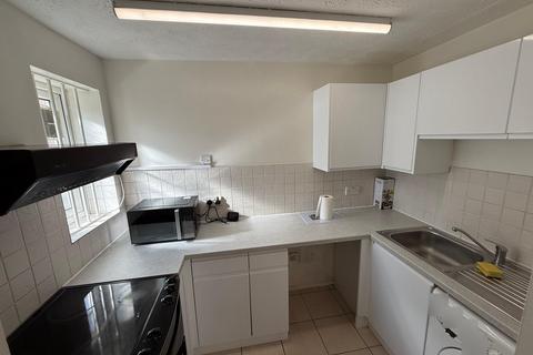 1 bedroom apartment to rent, Elmore Close, Wembley, HA0