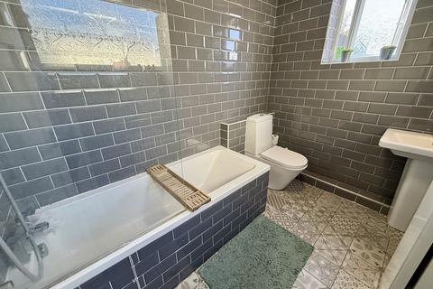 3 bedroom terraced house for sale, Richard Street, Dunstable