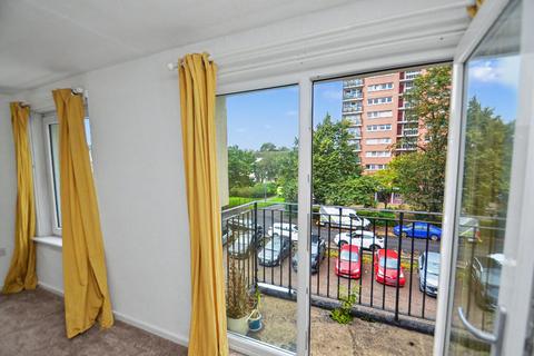 undefined, 8U Strathcarron Place, Maryhill, Glasgow, G20 8JD