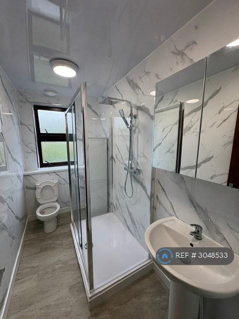 Apartment in Glasgow - View 5