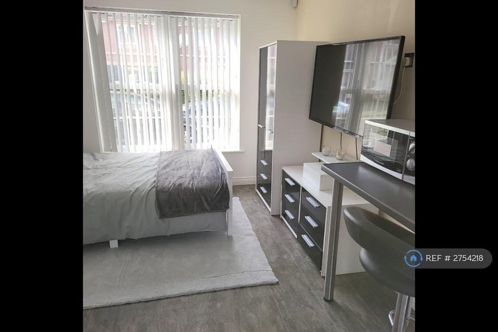 Apartment in Leicester - View 2