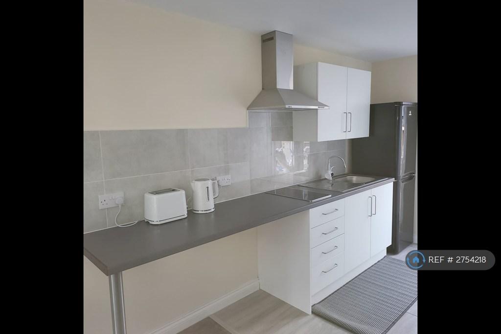 Apartment in Leicester - View 5