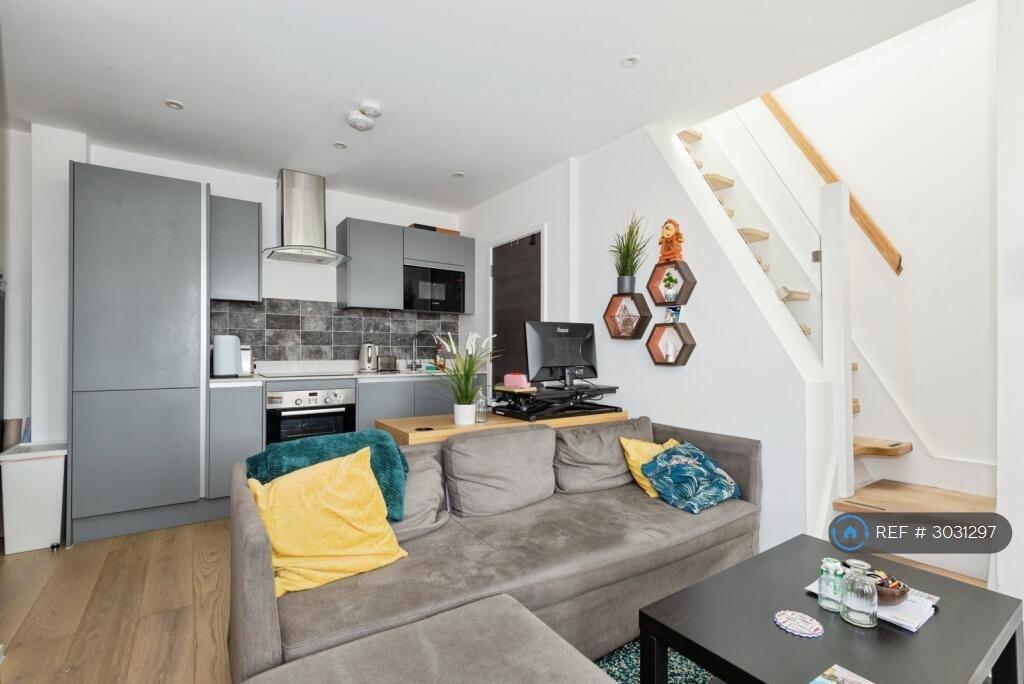 Apartment in London - View 2