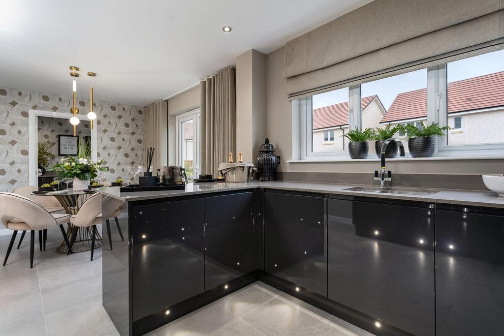 House in Glasgow - More