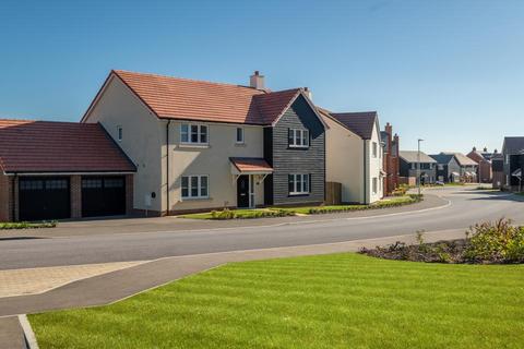 5 bedroom detached house for sale, The Kingston, Home 107 at The Orchard Station Road , Moors Field,  Little Dunmow  CM6