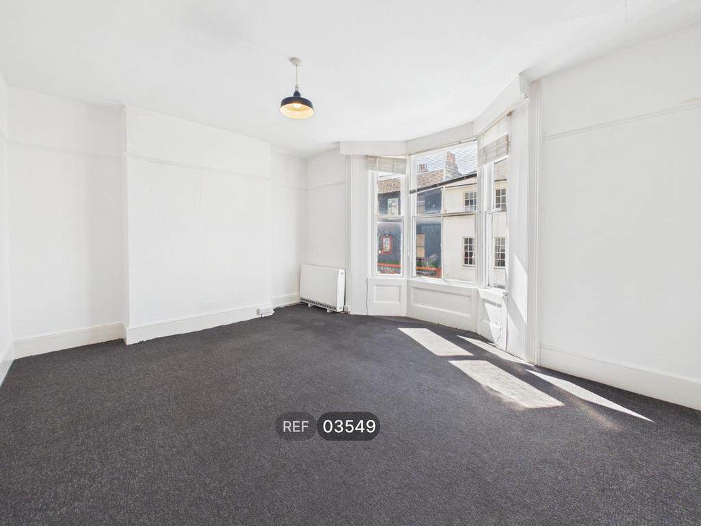 Apartment in Brighton - More