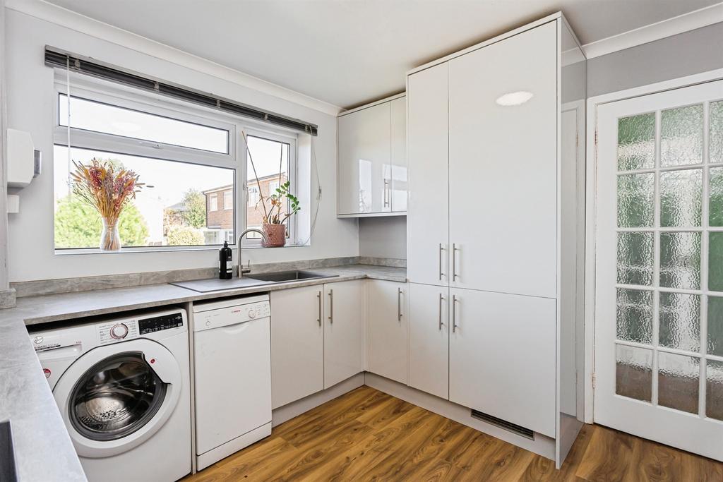 House in Burgess Hill - View 3