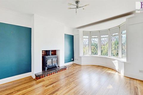3 bedroom semi-detached house for sale, Newlands View, Northowram, Halifax