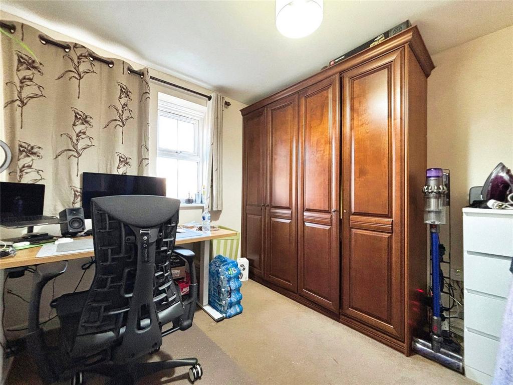 Apartment in Reading - More
