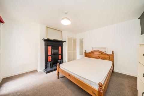 3 bedroom flat for sale, Southgate Road, LONDON N1