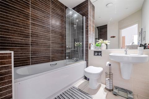 2 bedroom flat for sale, Mackintosh Street, BROMLEY, Kent