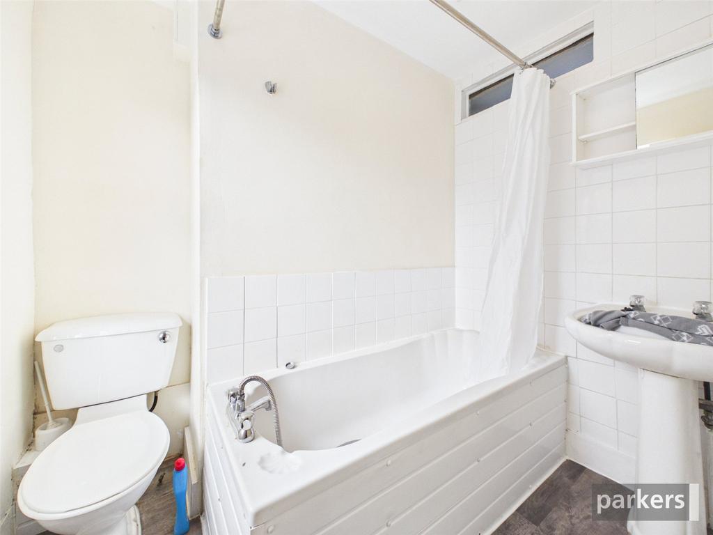 Apartment in Berkshire - View 5