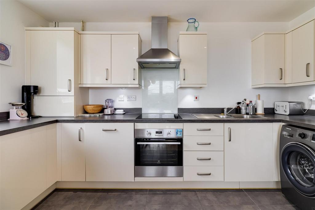 Apartment in Cambridge - View 2
