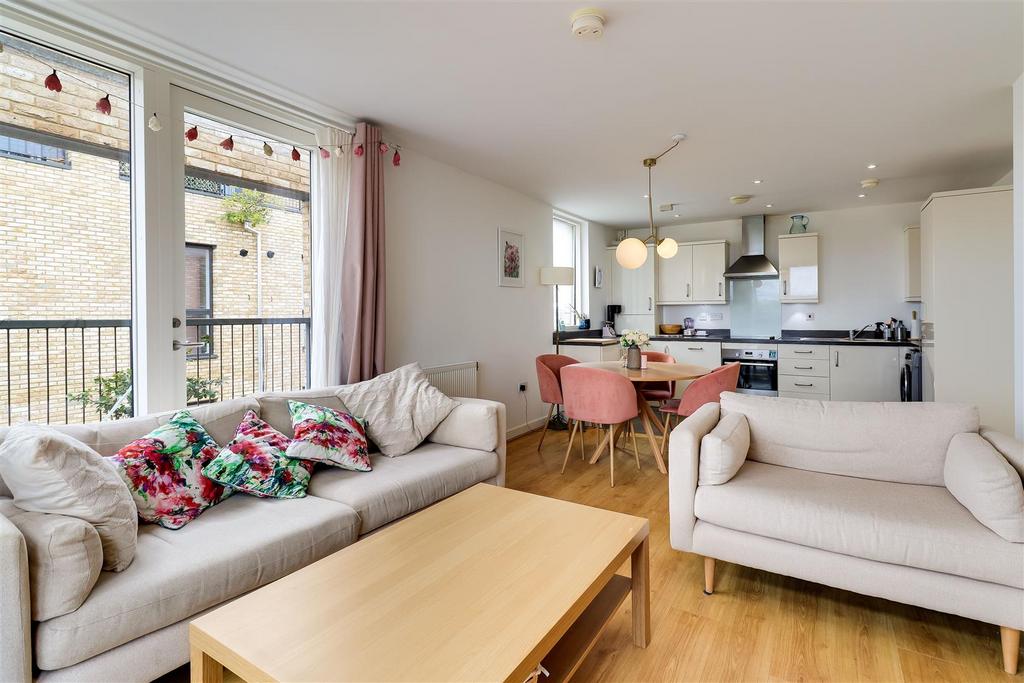 Apartment in Cambridge - More