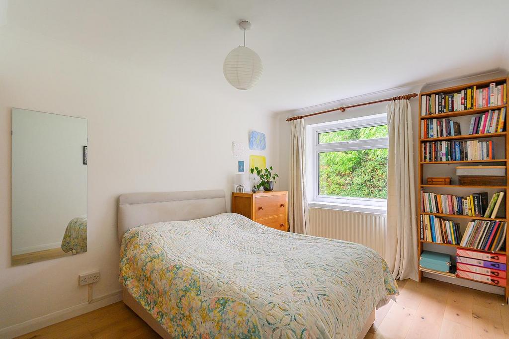 Apartment in Bristol - More