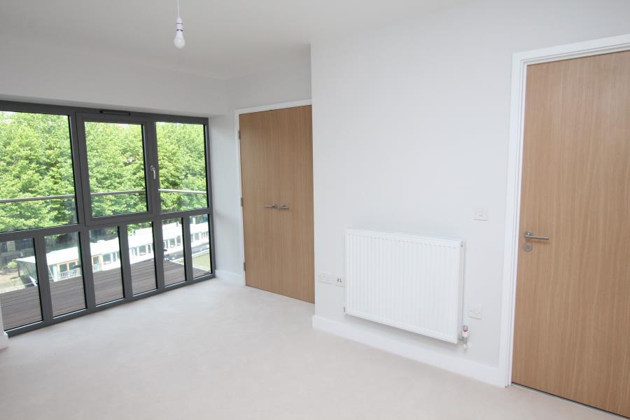 Apartment in Bristol - More