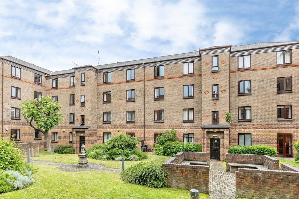 Apartment in Bristol - View 2