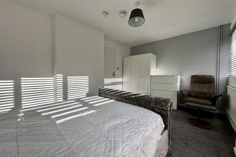 1 bedroom in a house share to rent, Victoria Close, Stevenage