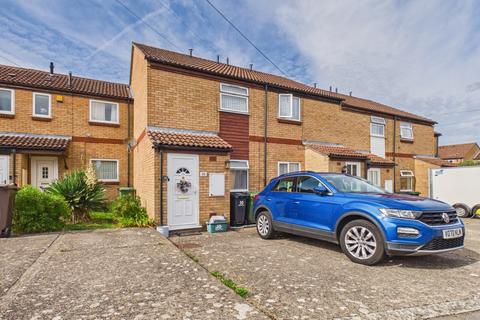 2 bedroom house for sale, Chestnut Close, Hardwicke, Gloucester, GL2