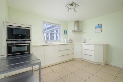 4 bedroom detached house for sale, Cornhill Way, Perth