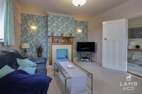 5 bedroom detached bungalow for sale, Haven Avenue, Clacton-On-Sea CO15