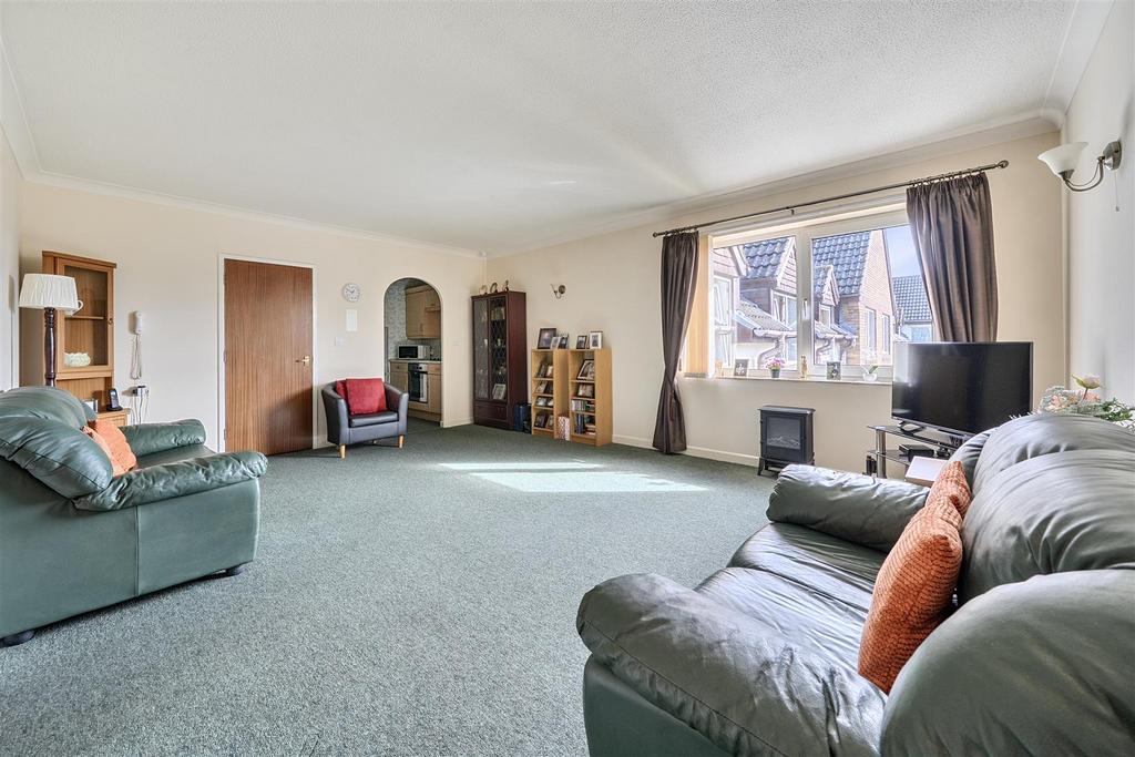 Apartment in Keynsham, Bath and North East Somerset - More
