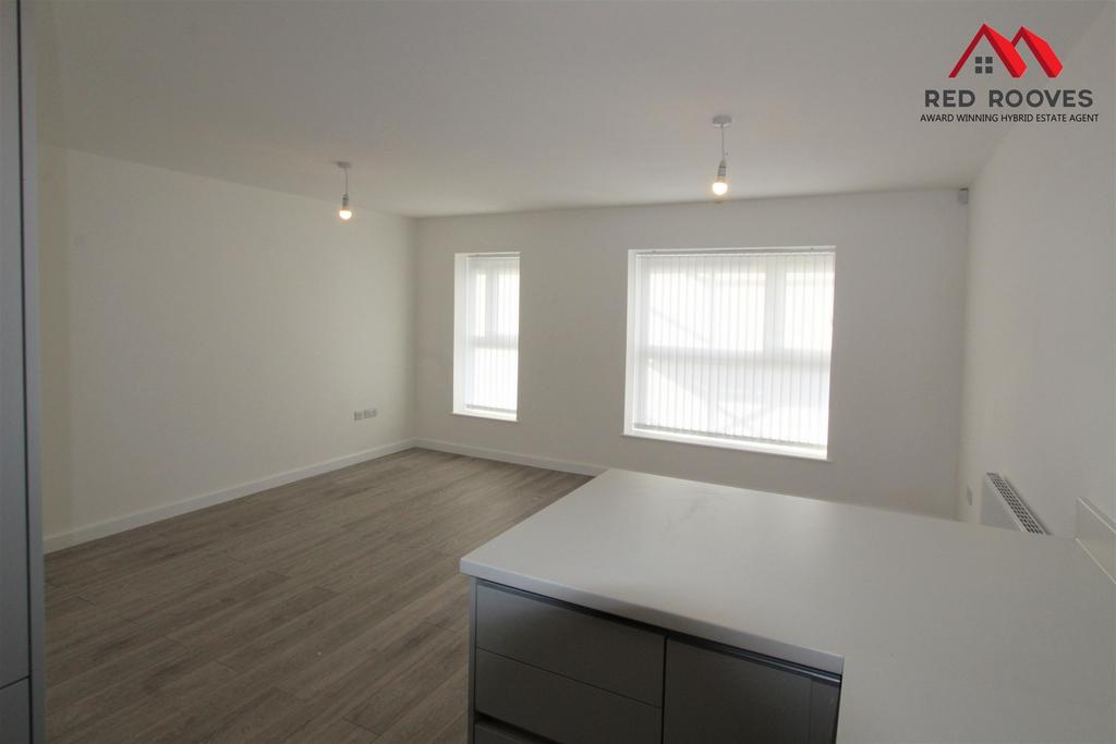 Apartment in Liverpool - More