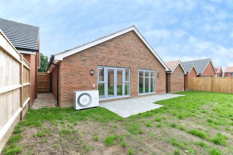 3 bedroom bungalow for sale, Ringwood Road, Alderholt, Fordingbridge, Dorset, SP6