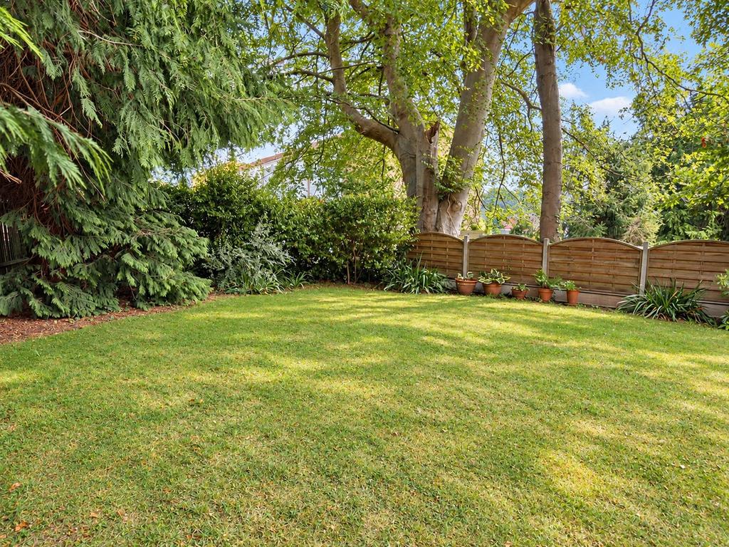 Hawkesworth Drive, Kenilworth, CV8