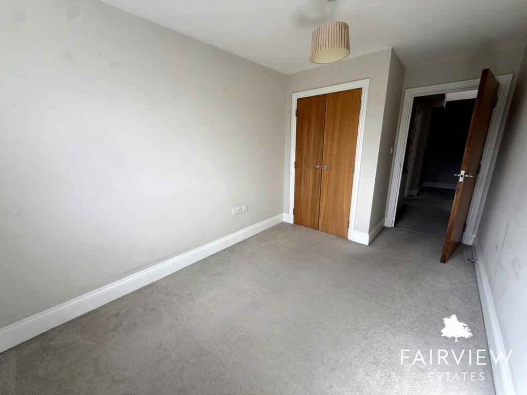 Apartment in Gedling, Nottinghamshire - View 5