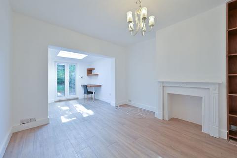 3 bedroom semi-detached house for sale, Aldenham Road, Bushey, WD23