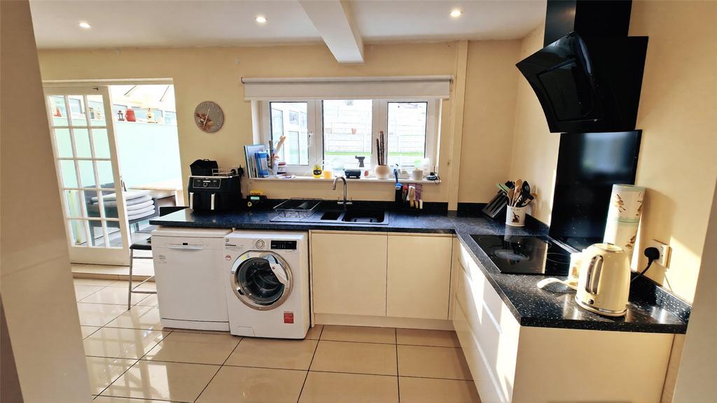 House in Nottingham, Highbury Vale - More