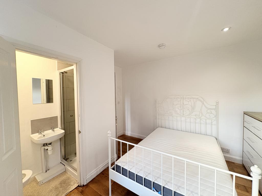 House in Cambridge - View 2