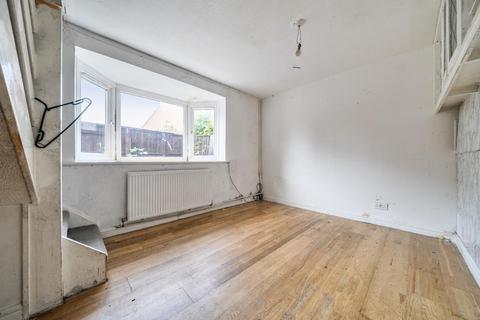 2 bedroom house for sale, Nickelby Close, London
