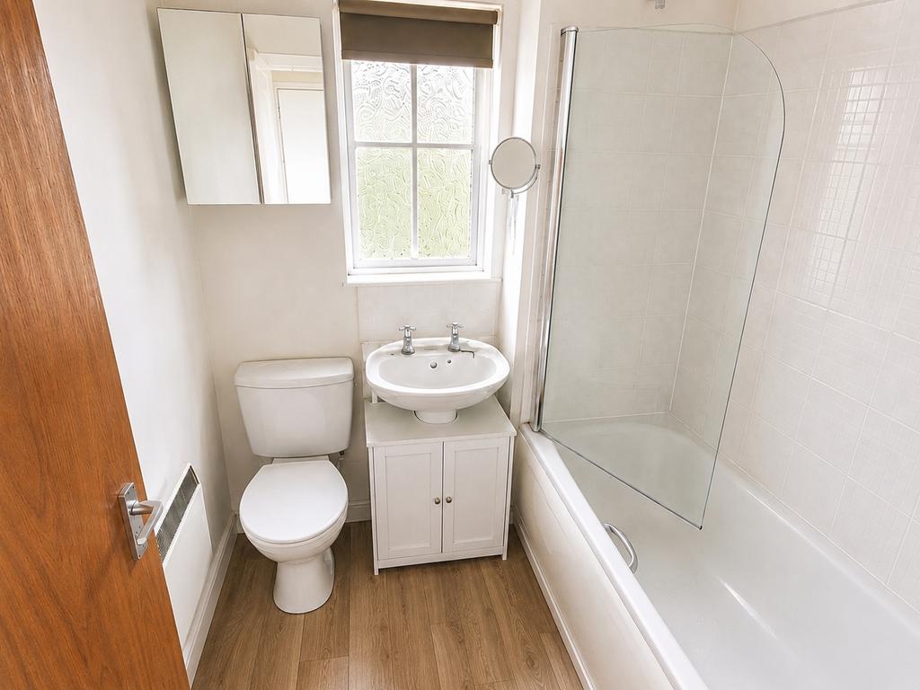 Apartment in Pill, Ham Green - View 5