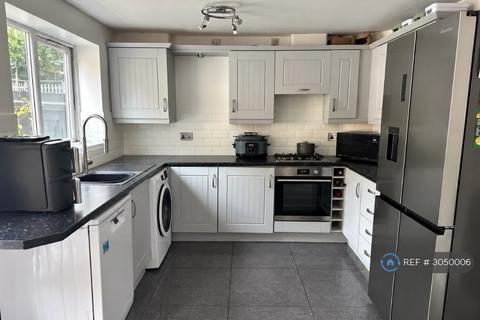 3 bedroom end of terrace house to rent, Malthouse Road, Ilkeston, DE7