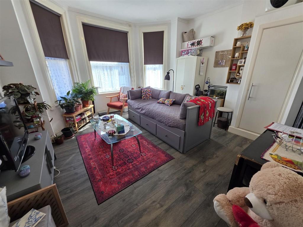 Apartment in BOURNEMOUTH - View 5